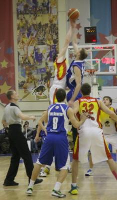 БК «Рязань» дома обыграл «Иркут»